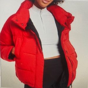 New Urban Outfitters Quilted Hoodie Puffer Jacket